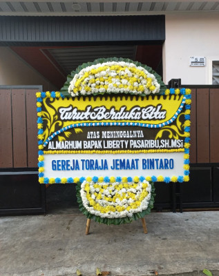 Papan Bunga Duka di Jati Mudik